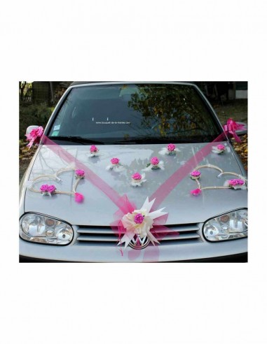 Décoration voiture mariage coeurs tulle ruban fuchsia